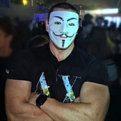 Henriqu48363068's profile picture. 