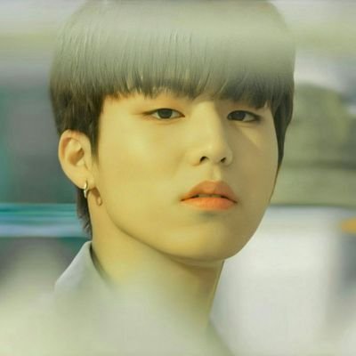 luhsijeongwooka's profile picture. yg fucked me up multiple times and got iKON and treasure13 as a reward ● will update u pag may bias na sa x1