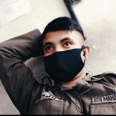 KapolriS's profile picture. hari berikutnya