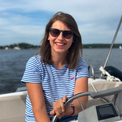 Pateckova's profile picture. Začínala jsem z ničeho a většinu z toho pořád mám.