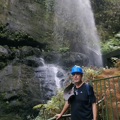 JavierOrzaiz's profile picture. Abertzale de izquierdas. Osasuna. Aficionado a la pesca y la fotografía. Coleccionista de vinos del mundo y admirador de los pueblos saharaui y palestino.