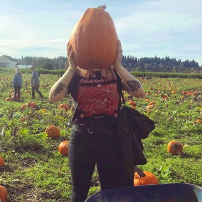 she/her ~halloween sock hoarder~ Seattle