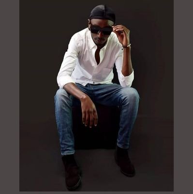 PROUD KENYAN 🇰🇪
PROFESSIONAL EVENTS CONSULTANT
LIFESTYLE/GROOMING/MENSWEAR