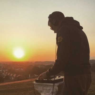 Stringtheorist_'s profile picture. Experimental electronic music for elevating consciousness to higher dimensions FREE - Link for my new album https://t.co/Evm1GeegT0