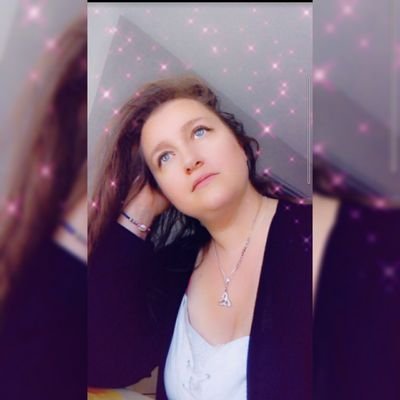 LalouveLaetitia's profile picture. Salut tout le monde si vous voulez faire connaissance ya pas de soucis laissez un message a+