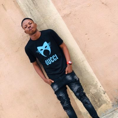 ⚫️I follow back asap⚫️ boluwatife/ Anime lover.