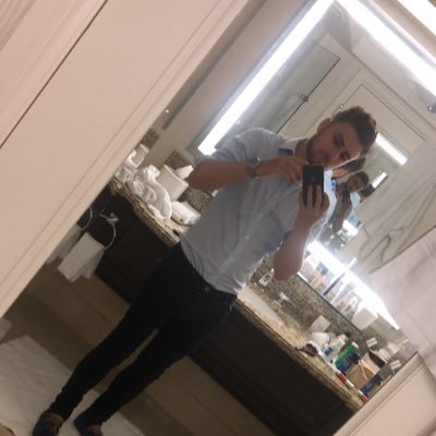 tezzer18's profile picture. 
