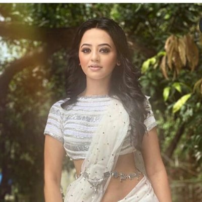 This is an offcial account of helly shah