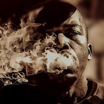 Funazie's profile picture. naturally high . trees make me whole ☘️. what’s your excuse ..