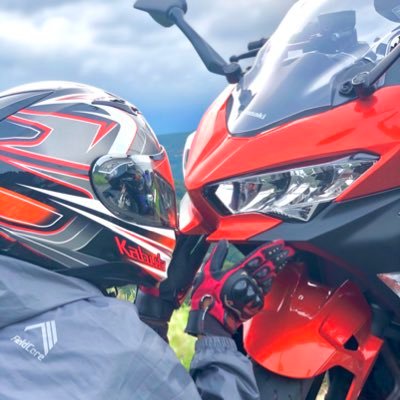 J Cbr400rrに乗ってる友人のイラスト描いたーーー イラスト バイク バイク乗り Cbr Cbr400rr Honda かっこいい バイク乗りと繋がりたい バイク好き J Cbr400rrに乗ってる友人のイラスト描いたーーー イラスト バイク バイク乗り Cbr Cbr400rr Honda かっこいい バイク乗りと繋がりたい バイク好き