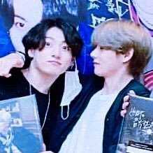 🐯&🐰(youtuber dos Taekook). Regida pela história de amor mais linda que o mundo já viu. Com ascendente no melhor casal da nação!!