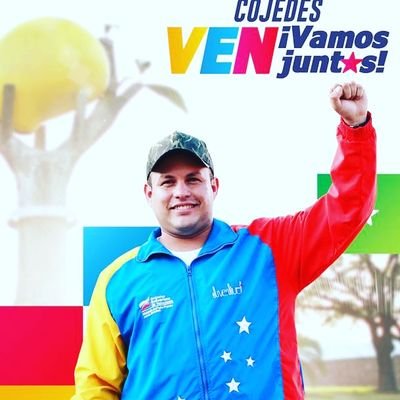 Abogado UC. militante del PSUV.