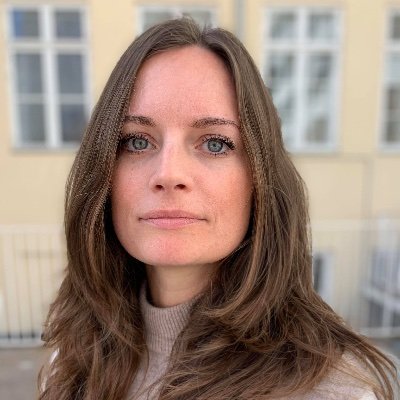 Presseansvarlig hos Alternativet julie.kragh@ft.dk Tidligere 24syv, Ekstra Bladet og B.T