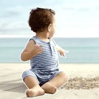 اللهم ادخل السكينة إلى قلوبنا والمحبة في نفوسنا والابتسامة في وجوهنا والسعادة في بيوتنا واجعل ذكرك لا يفارقنا