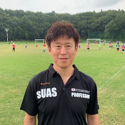 株式会社BFHD(ボーダレスフィールド・ホールディングス) 代表取締役、DSCドローンスクール千葉 校長、一般社団法人ドローンCITY研究所 副理事長、一等無人航空機操縦士。経営理念は「あらゆるボーダーを超えて、より良い社会を築きあげる」