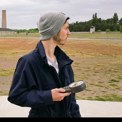 FTable08's profile picture. FranciscoMesa  🪑                                                                                       .
✌🏻✌🏻
Al Cielo Lo Que Es Del Cielo.