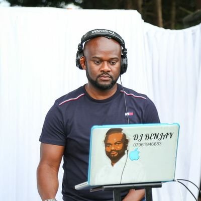 my favourite things in no particular order:
Music, Dj,Football, FcBarcelona and Amala 😊.
For promo: benjay46@gmail.com.
insta: dj_benjay