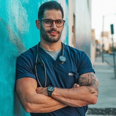 ER Doctor |PGY-2| 📍Miami
Fitness Medicine and Music
Learn to laugh in the face of adversity it will make you bulletproof