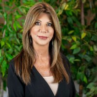 Vickie Loftis - @VickieRealtor Twitter Profile Photo