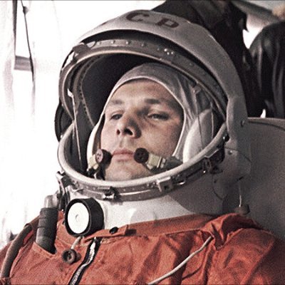 RCosmanaut's profile picture. TRAD-Comunista(Ortodoxo), Terceira Via Política, Tradição contra o capitalismo mundial. Morte aos banqueiros ((()). Que os centros de dominação liberal se-matem