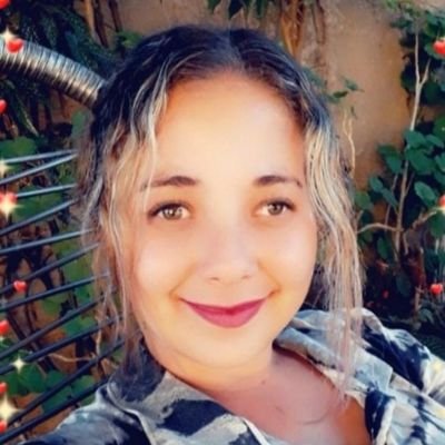 sempre seja feliz mesmo que vida deixa voce no chao levanta e ergue a cabeça e siga em frente