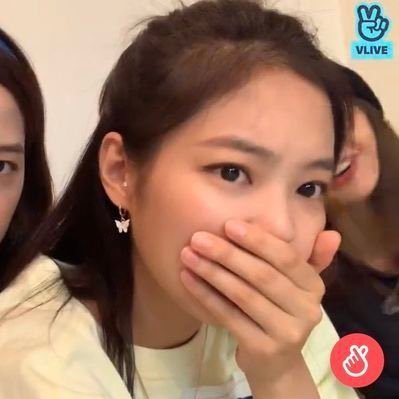 JEN_DEUK_'s profile picture. JENNIE