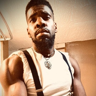 Follow me here On instagram@ Calvin_40_khaaliq_el I will follow back Visual Communicator, Artist, Singer Blah Blah Blah