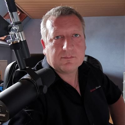 piksair's profile picture. 