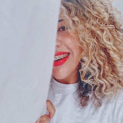 “O amor é a única coisa que transcende o tempo e o espaço “ Interestelar