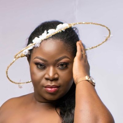 Am a milliner, I make beautiful hand made hats fascinator for women, and all your bridal needs