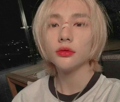 Hwang90251572's profile picture. 😎