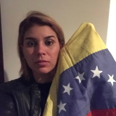 Apasionada y comprometida con Venezuela.