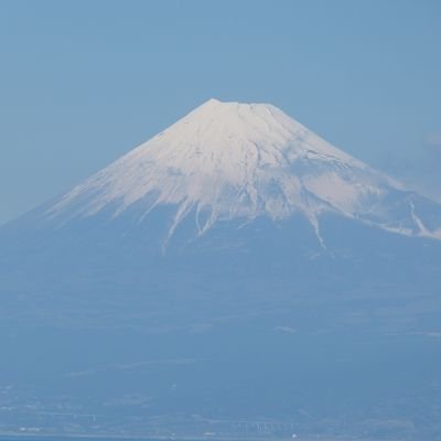 こんばんは、徳川家康です。静岡市を中心とした静岡の話題をお届けします。中の人はゆるいエスパルスファン。プロフィール画像は駿河湾フェリーから撮った富士山。海から眺める富士山は最高！もちろん非公式です。個人的な意見もたまに呟きます。リプはしたりしなかったりです。