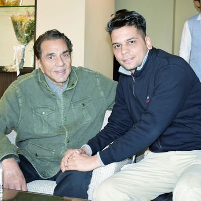 Die Hard Fan Bollywood Megastar Dharmendra Deol ji