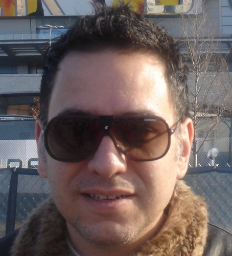 Quesnel_Quesnel's profile picture. “The days are long but the years are fast - Live and let live”