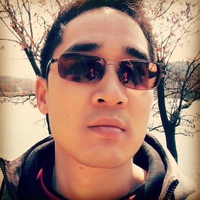 사랑은 온유하며..사랑은 모든 것을 가능하게 만든다..아버지께서도..어머니께서도..기꺼이 마음을 보이며 함께 하신다는 곳은..내 자신에게도..여러분에게도..큰 영광이다..영광에 은총이 있으며..항상 성령으로서 함께 하실 것이다..이 모든것이 하느님 안에서 이루어 질 것이다..