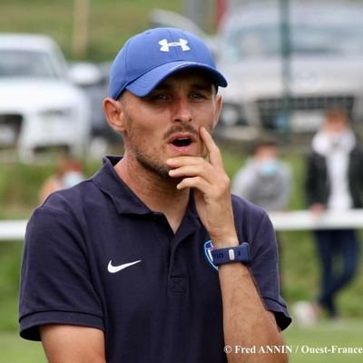 Co-responsable de la SSD 35 (en charge des GdB)-Responsable technique de l'académie @ocmfootball-Responsable séniors US Gaël-Muel
Titulaire du BMF