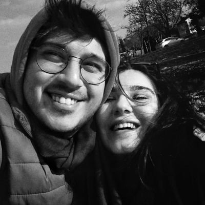 MrYenii's profile picture. •••
Bu yoktu öyle bi içimden geldi