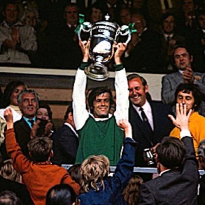 Hibs fanatic (going since 74). Fell in love with Tommy Doc’s Man Utd in 75 & 3rd team- Sunderland AFC. Fan of Old Labour & childhood hero Harold Wilson.