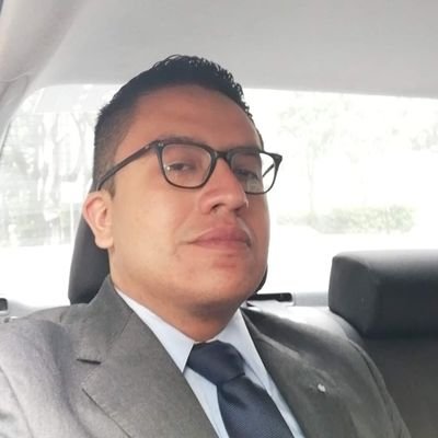 M. en C. Económicas #ESE_IPN, Lic. en RI por la #UNAM, Filántropo, Melómano, Metódico, Anacrónico. Ni de derecha ni de izquierda... Los extremos te ciegan.