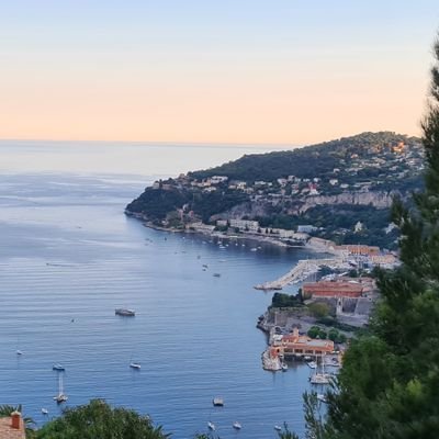 TouaziSalah's profile picture. 