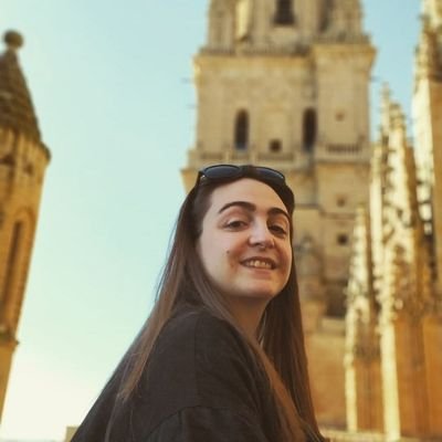 Traductora e intérprete es/fr/de/it/en. Accesibilidad cultural y marketing. Doctoranda en @usal y gestora de investigacion y transferencia en @upsa.
