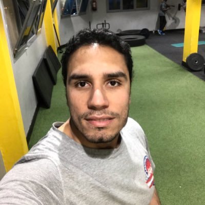 السياسيون في العالم مثل القرود إذا تعاركوا أفسدوا الزرع ، وإذا تصالحوا أكلوا المحصول
صارحني https://t.co/r2p53haaNS
https://t.co/UWQ0EJhJcH