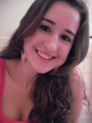 a_kukii's profile picture. A vida mesmo que às vezes sofrida,é tão curta e tão bonita, pra não ser vivida! (Victor Chaves)