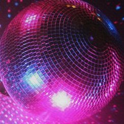 Alone, with friends, in the park or wherever? Find best online parties to see and to be seen! With cool music+danceable rhythms. #DanceParty #OnZoom #LetsDance