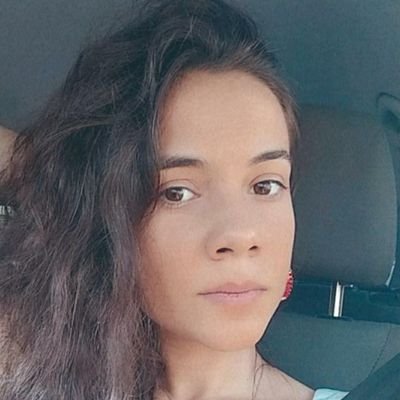 Sé feliz un poco y disfrutalo mucho.✨