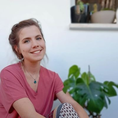 🧠 Psicóloga Sanitaria
💭 Especialista en V.Género
🧭 Apasionada de las mentes, relaciones y derechos humanos
📍 Sesiones en Málaga y Online