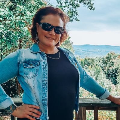 ♡ Scorpio ♍ Mom x3 🤙🏻child of God 🙏
☆ píg, fur, αnd fєαthєr mαmα 🐽 🐶 🐓
♧ αdvєnturєr ⛰🏕🎣 identical twin 🐞🐞
◇ Biotech Rep 🌿 farmer's daughter 🚜