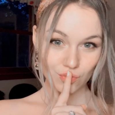 smilin_aislinn's profile picture. Actress, model, and dancer in NYC ✨