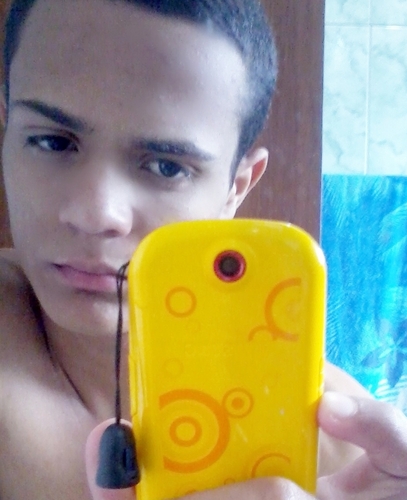 Nome: Douglas Idade: 16 Sexo: Masculino (Heterosexual)  
Msn: douglas.gts10@hotmail.com

Orkut: http://t.co/ggqVmdwwKb